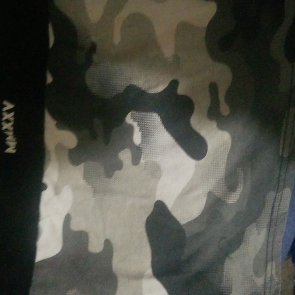 Future small 7/8 t-shirt - Picture 4 of 5